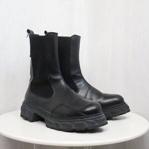 VIRÓN Black Paradigm Boots